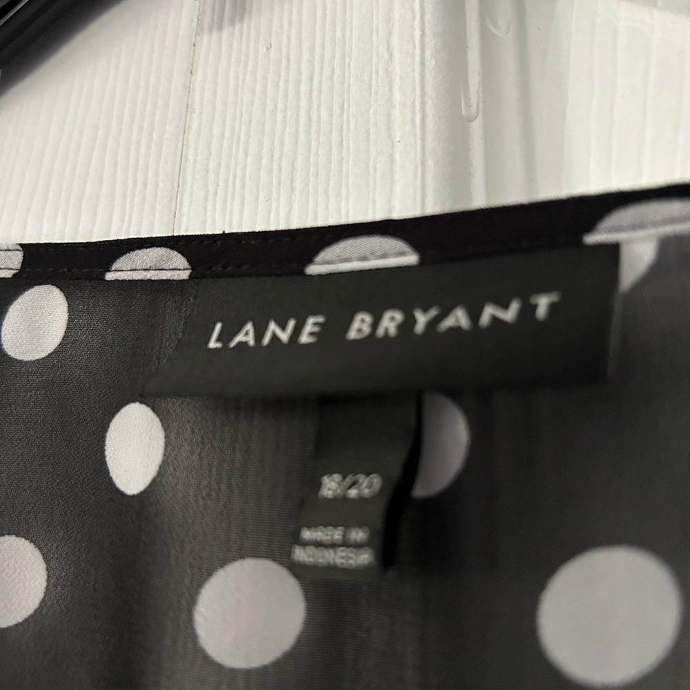 Lane Bryant Black and White Relaxed Ruched Blouse - Picture 2 of 3